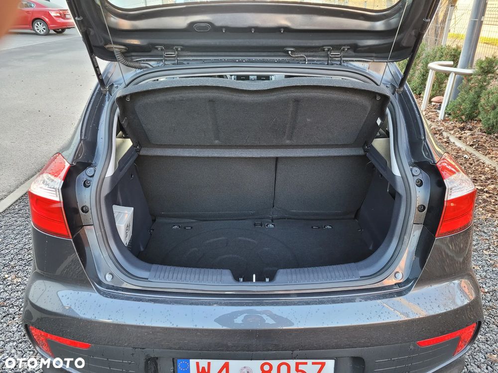 Kia Rio 1.2 Attract - 21