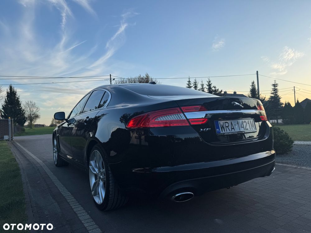 Jaguar XF - 37
