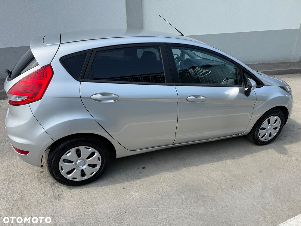 Ford Fiesta 1.25 Gold X EU5 - 32
