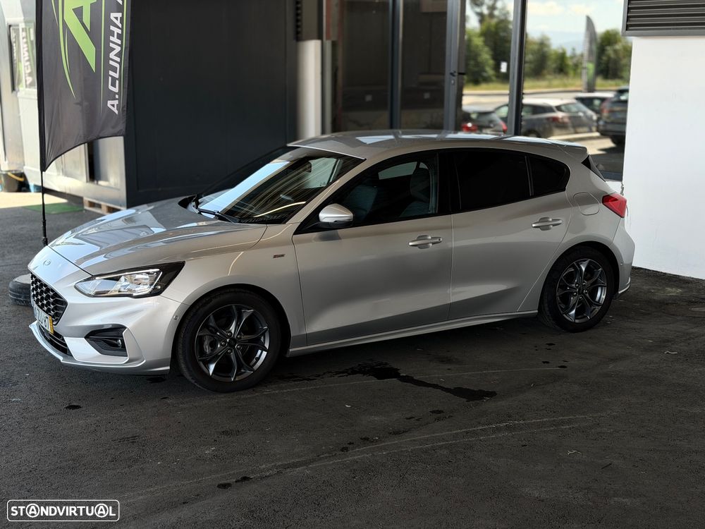 Ford Focus 1.5 TDCi ECOBlue ST-Line - 3