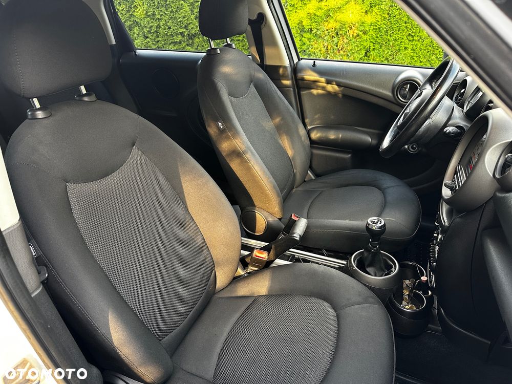 MINI Countryman Cooper D - 26