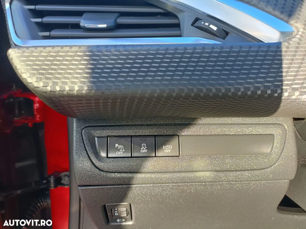 Peugeot 208 ver-puretech-110-stop-start-allure - 15