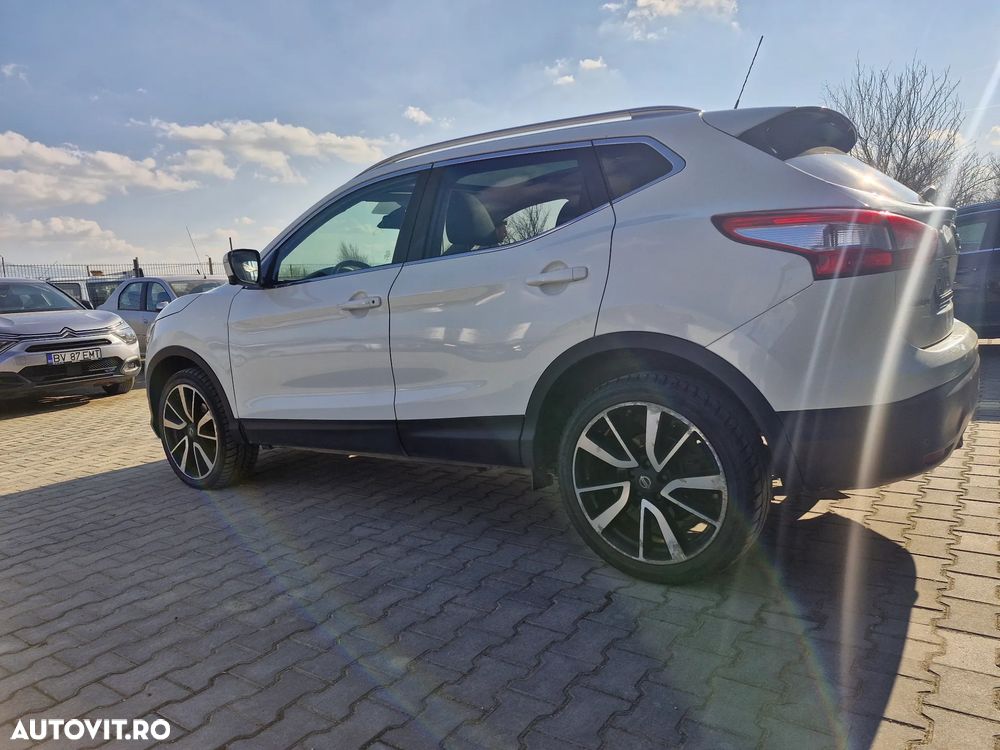 Nissan Qashqai 1.6 DCI TEKNA+ - 3