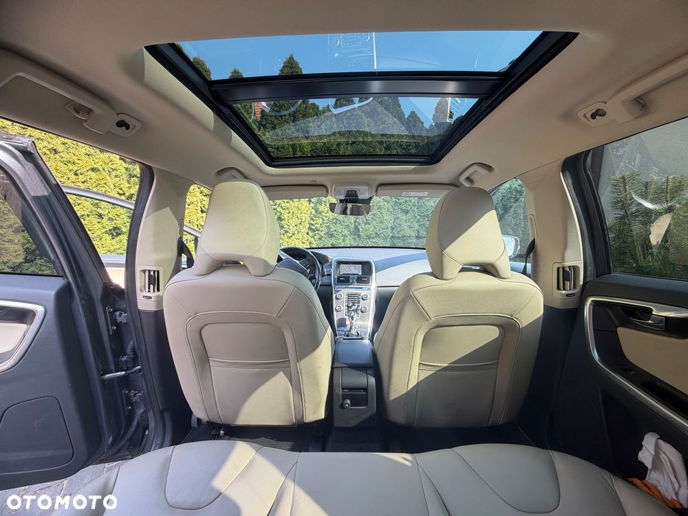 Volvo XC 60 D5 AWD Summum - 7