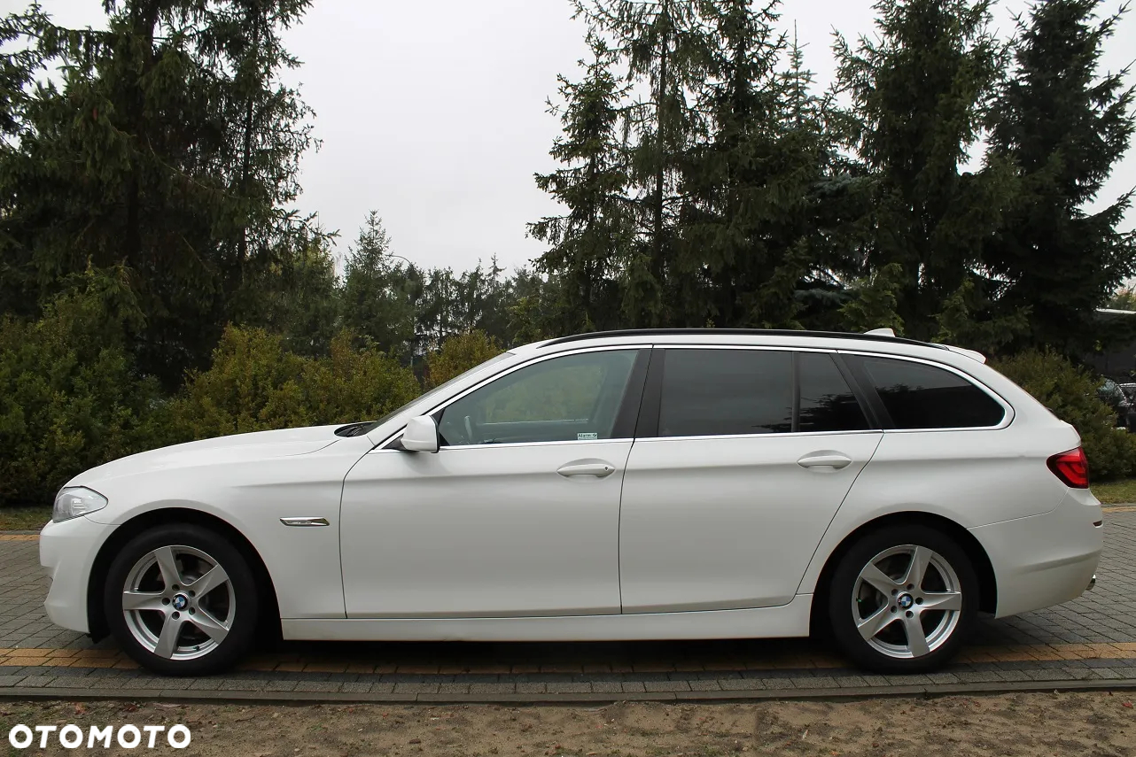BMW Seria 5 520d Touring - 5