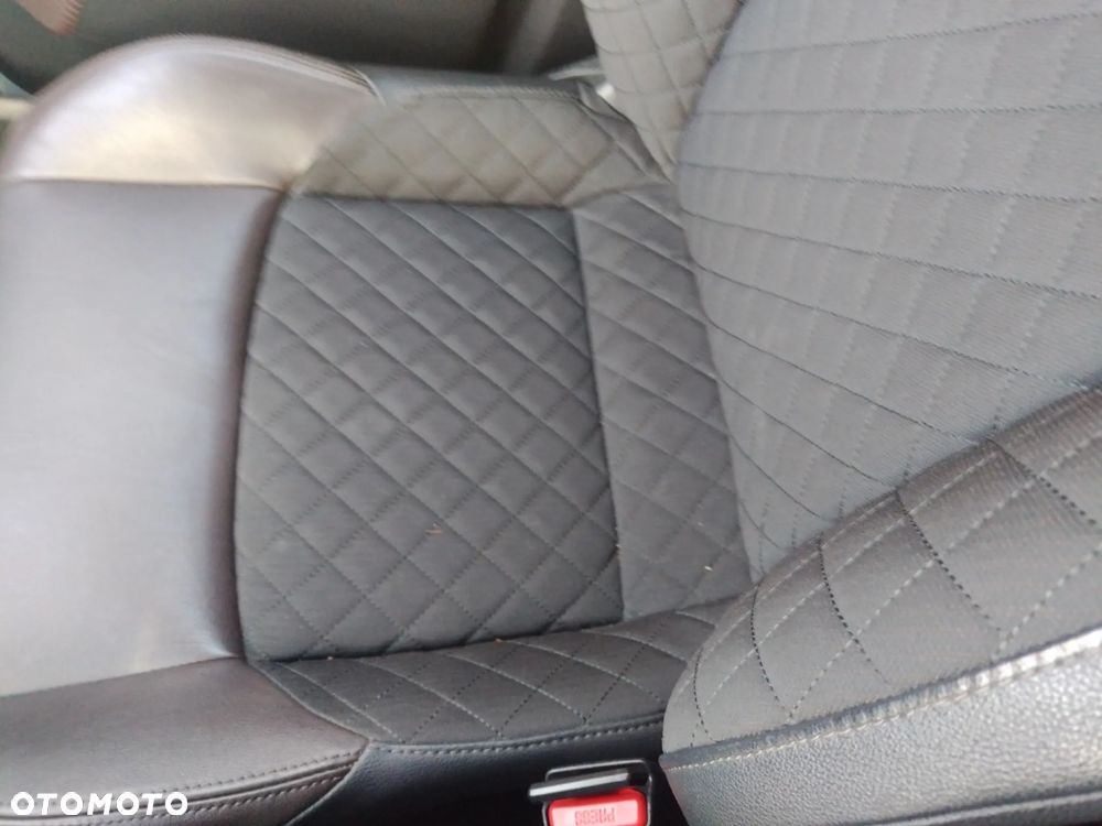 Toyota C-HR 1.2 T Prestige - 24