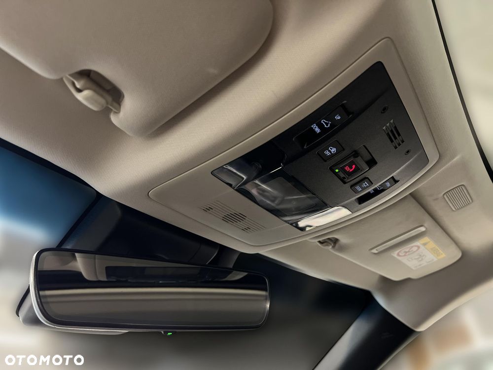 Lexus ES 300h Business Edition - 31