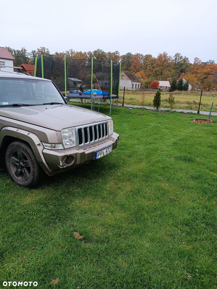 Jeep Commander - 4