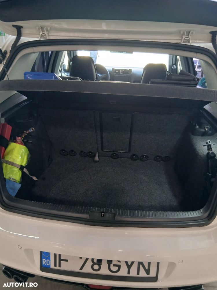 VOLKSWAGEN Golf 2011 — imagine 17