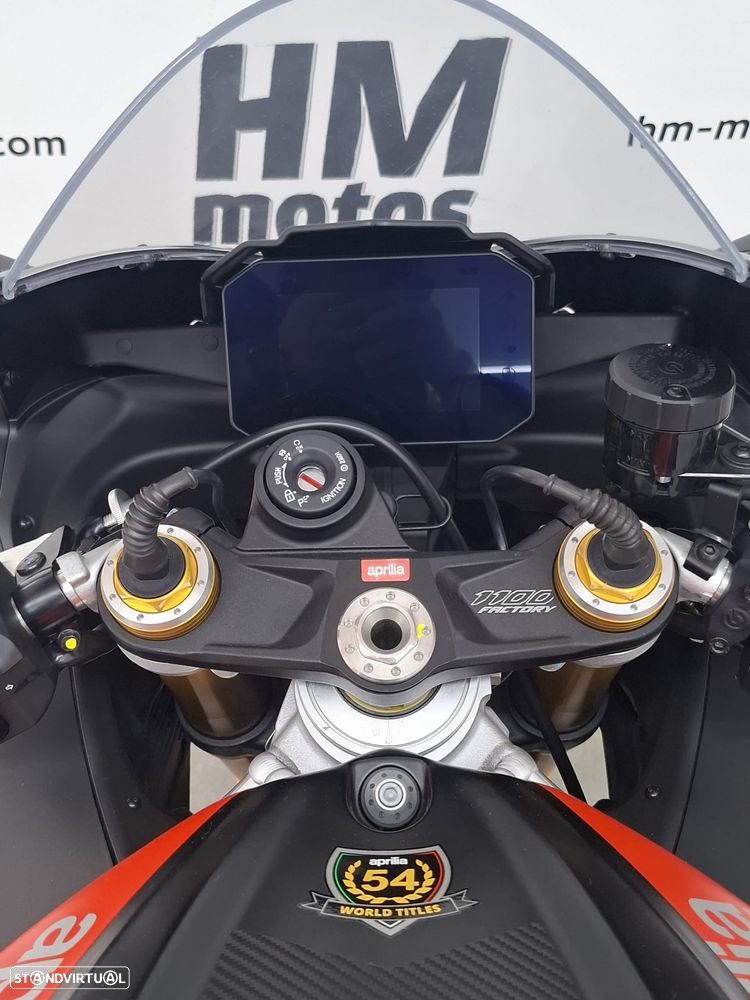 Aprilia RSV 4 FACTORY - 6