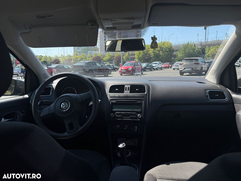 Volkswagen Polo - 8