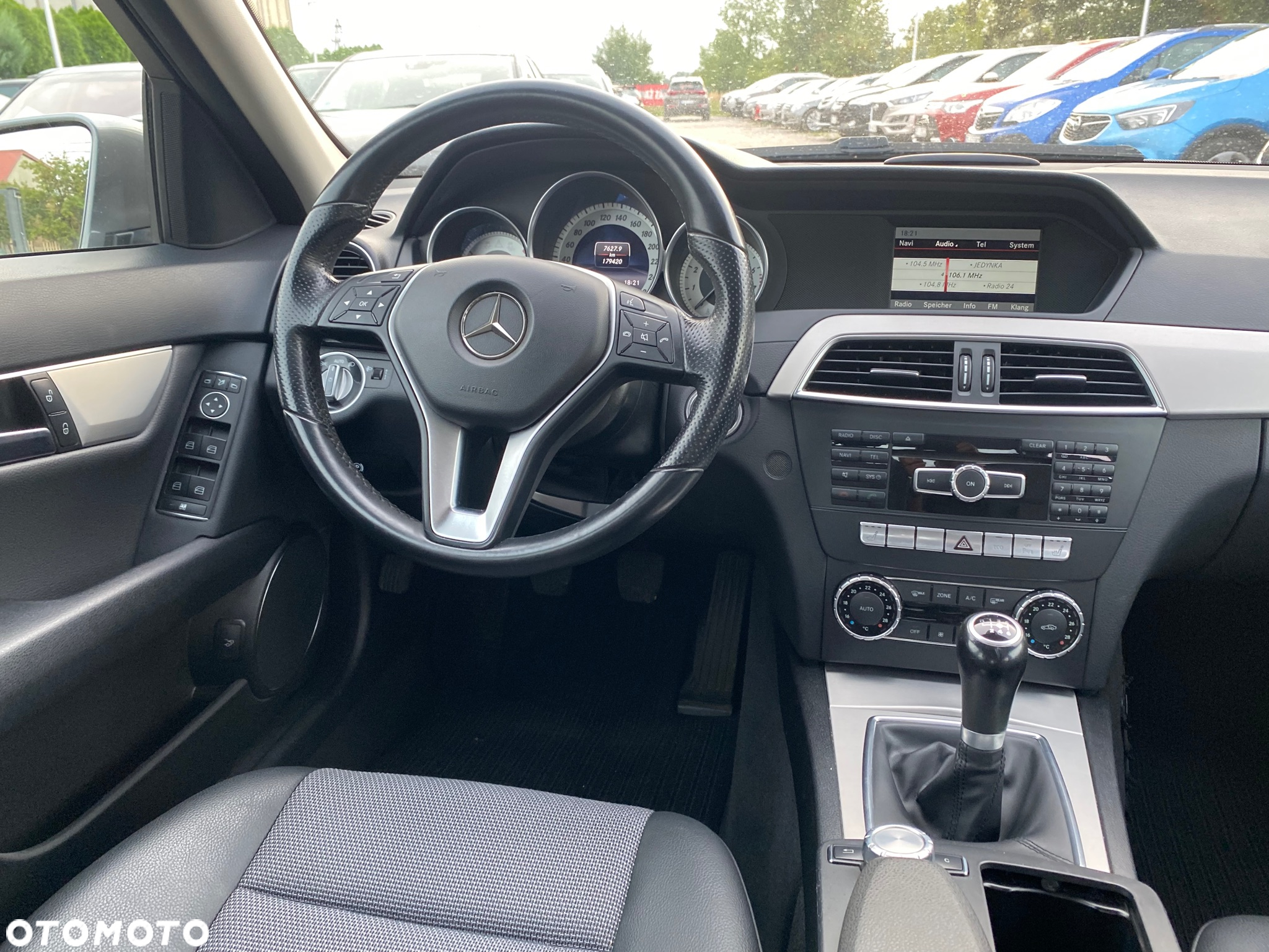 Mercedes-Benz Klasa C 180 (BlueEFFICIENCY) Avantgarde - 28