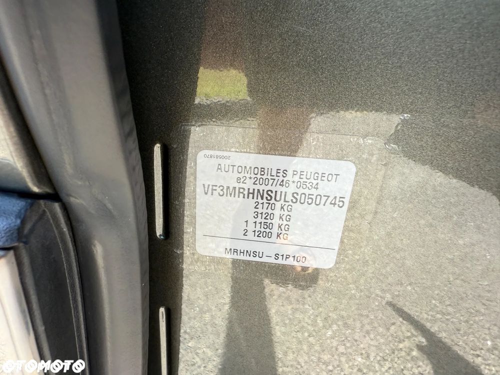 Peugeot 5008 1.2 PureTech Allure S&S EAT8 - 20