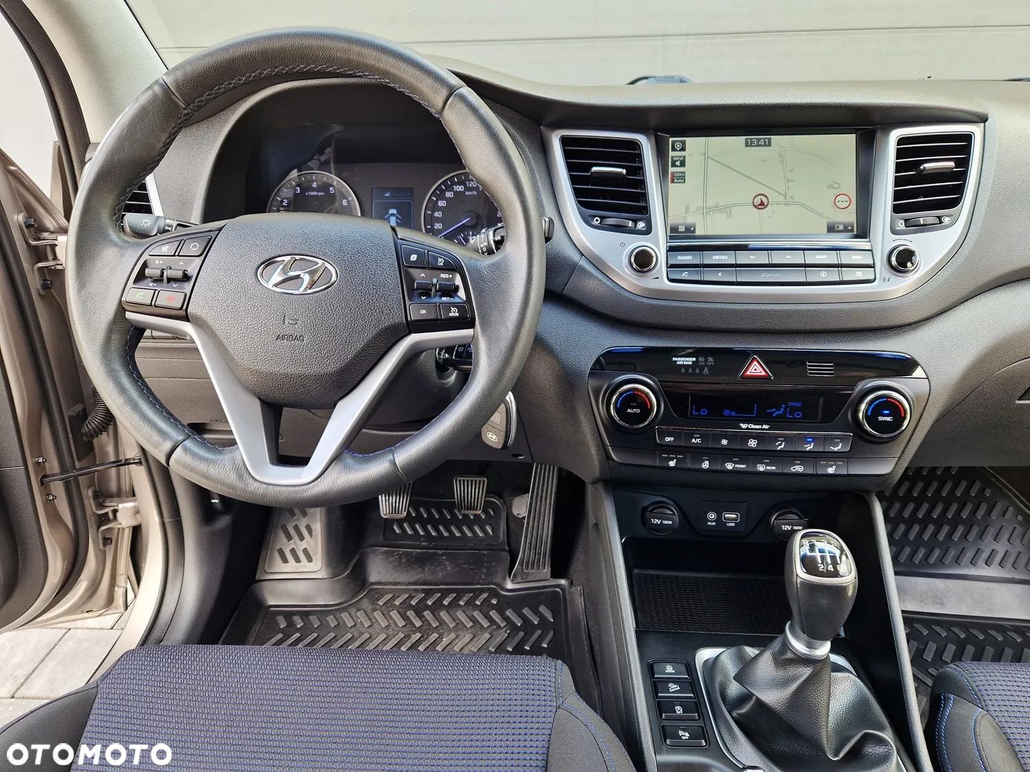 Hyundai Tucson 1.6 GDi 2WD Select - 19
