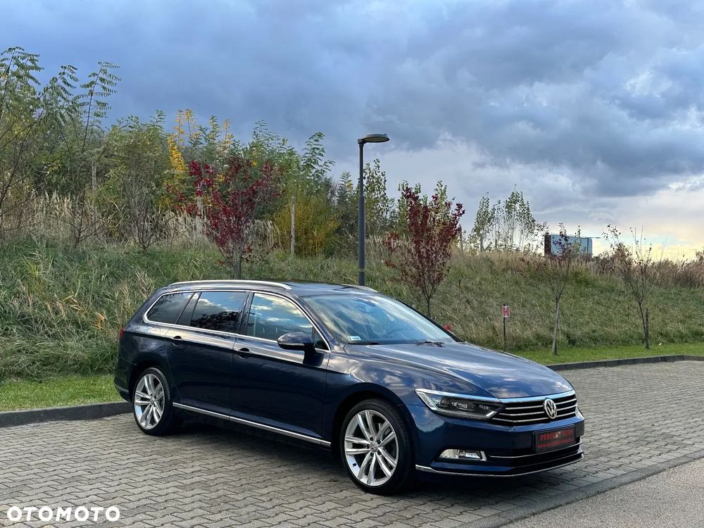 Volkswagen Passat Variant 2.0 TDI SCR DSG Highline - 16
