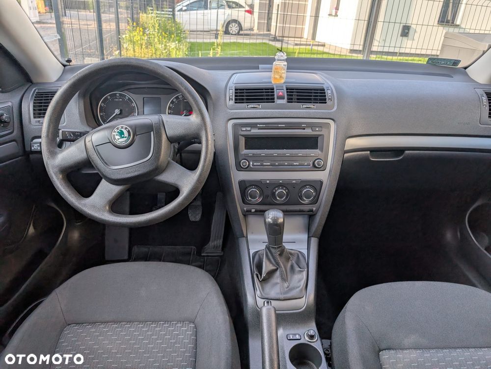 Skoda Octavia 1.6 - 8