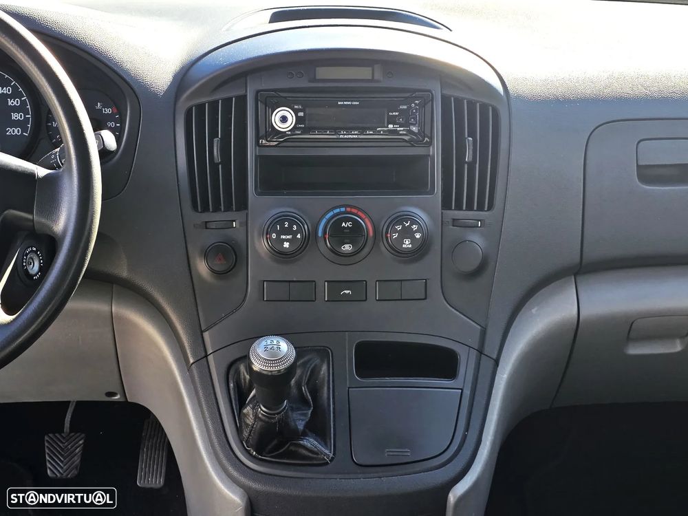 Hyundai H-1 Starex H1 2.5 CRDi - 11