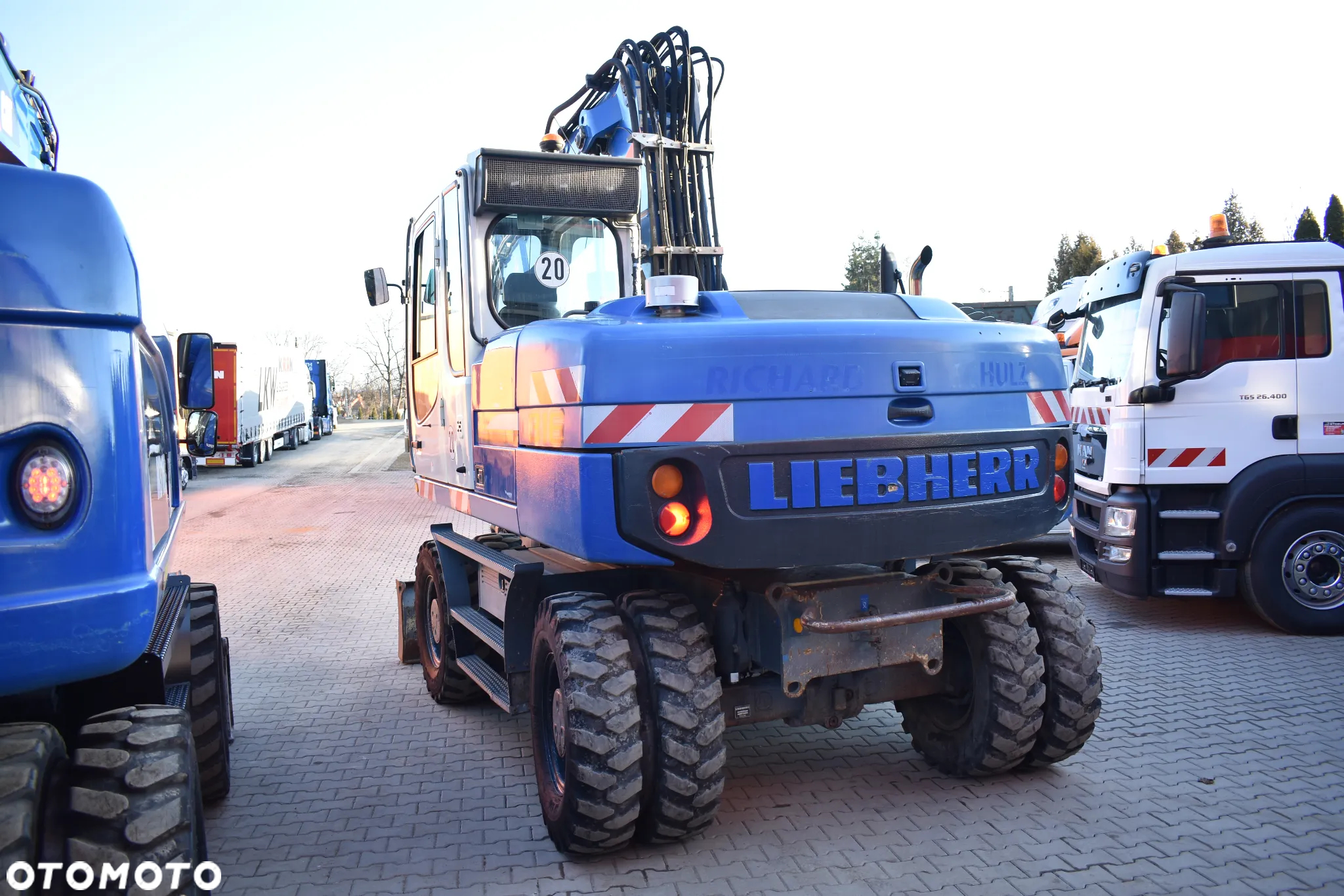 Liebherr 316 Koparka kołowa 18 T. / Klimatyzacja/ Szybkozłącze/ 11.200 Mth/  Stan perfekcyjny ! - 3