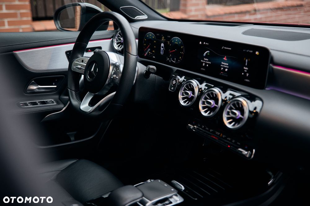 Mercedes-Benz Klasa A 250 AMG Line 7G-DCT - 15