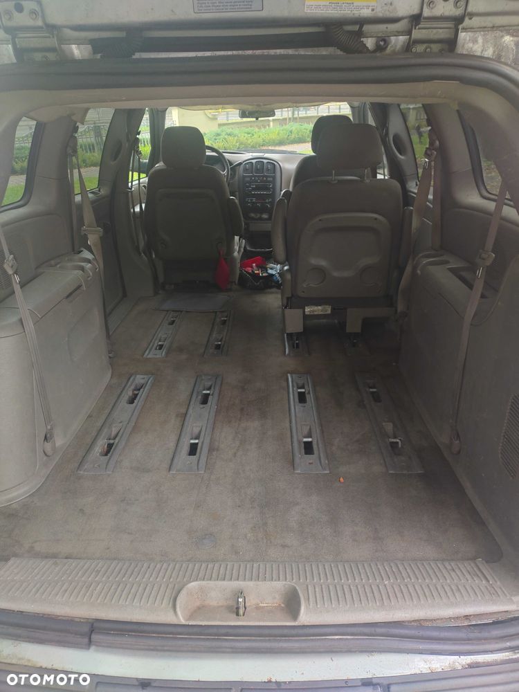 Dodge Grand Caravan - 7