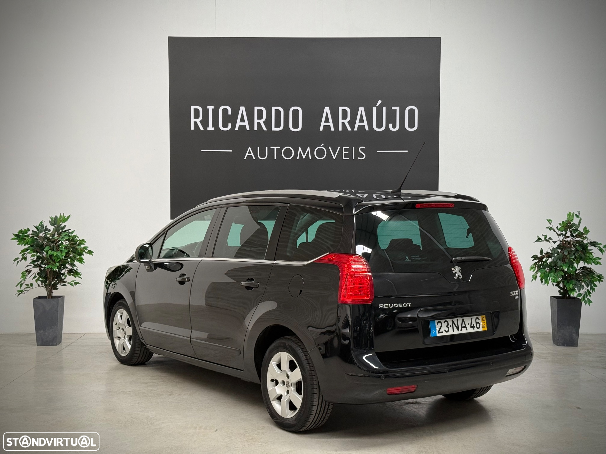 Peugeot 5008 1.6 E-HDi 7L Allure 2-Tronic - 3