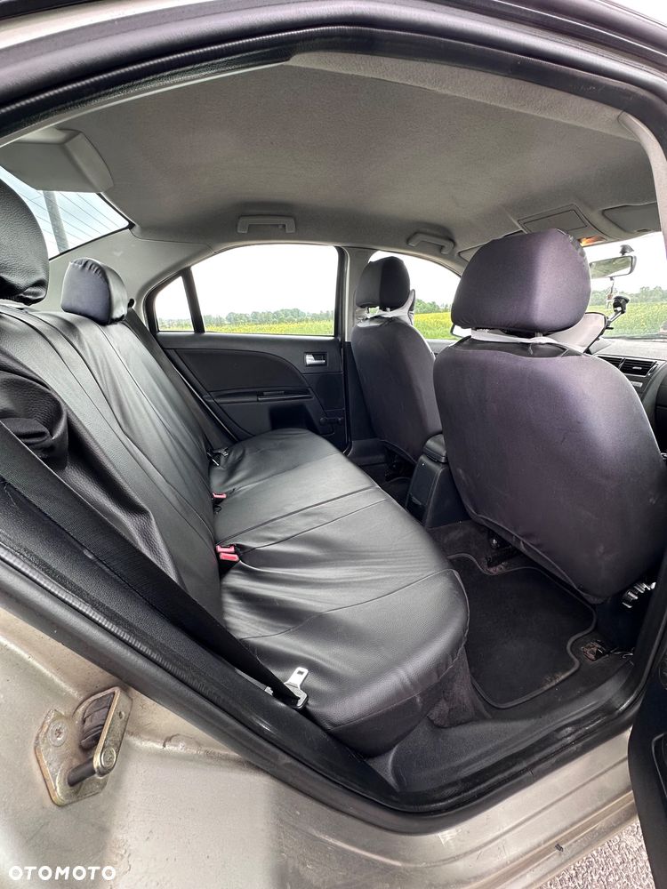 Ford Mondeo - 4