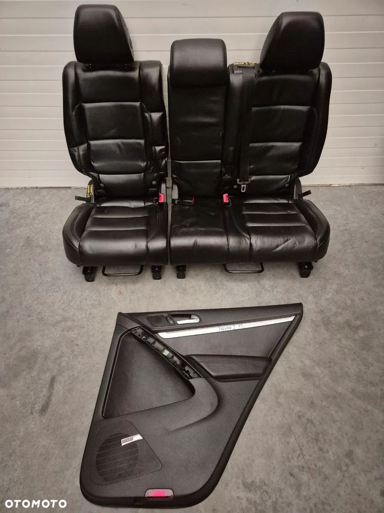 TIGUAN I KANAPA BOCZEK DRZWI TYŁ