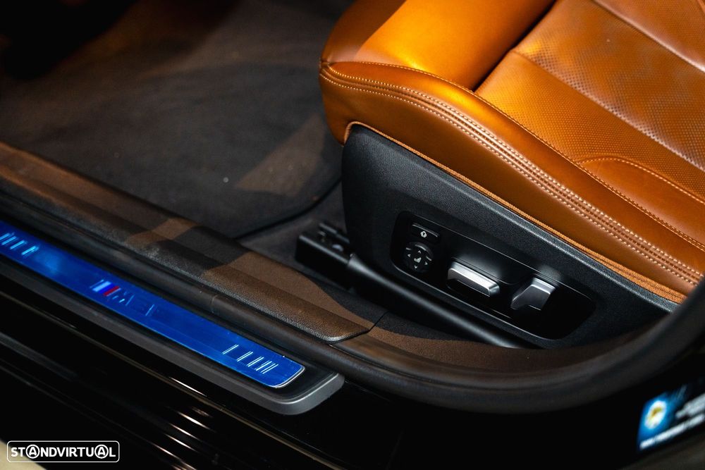 BMW M3 Competition xDrive - 7