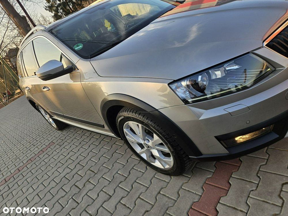 Skoda Octavia 2.0 TDI 4x4 DSG Scout - 14