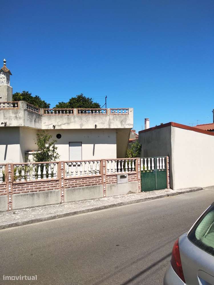 Moradia de R/C, HABITÁVEL, c/ licença, a 5m do Centro. - Grande imagem: 4/25