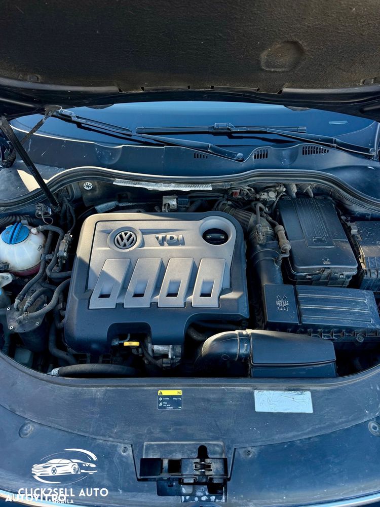 Volkswagen Passat Variant 2.0 TDI Blue TDI DSG Comfortline - 11