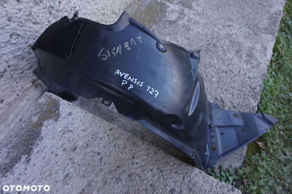 NADKOLE PRAWE PRZEDNIE AVENSIS T27 09/11r - 2