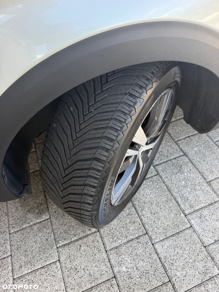 Peugeot 3008 1.2 PureTech GPF Allure S&S - 23