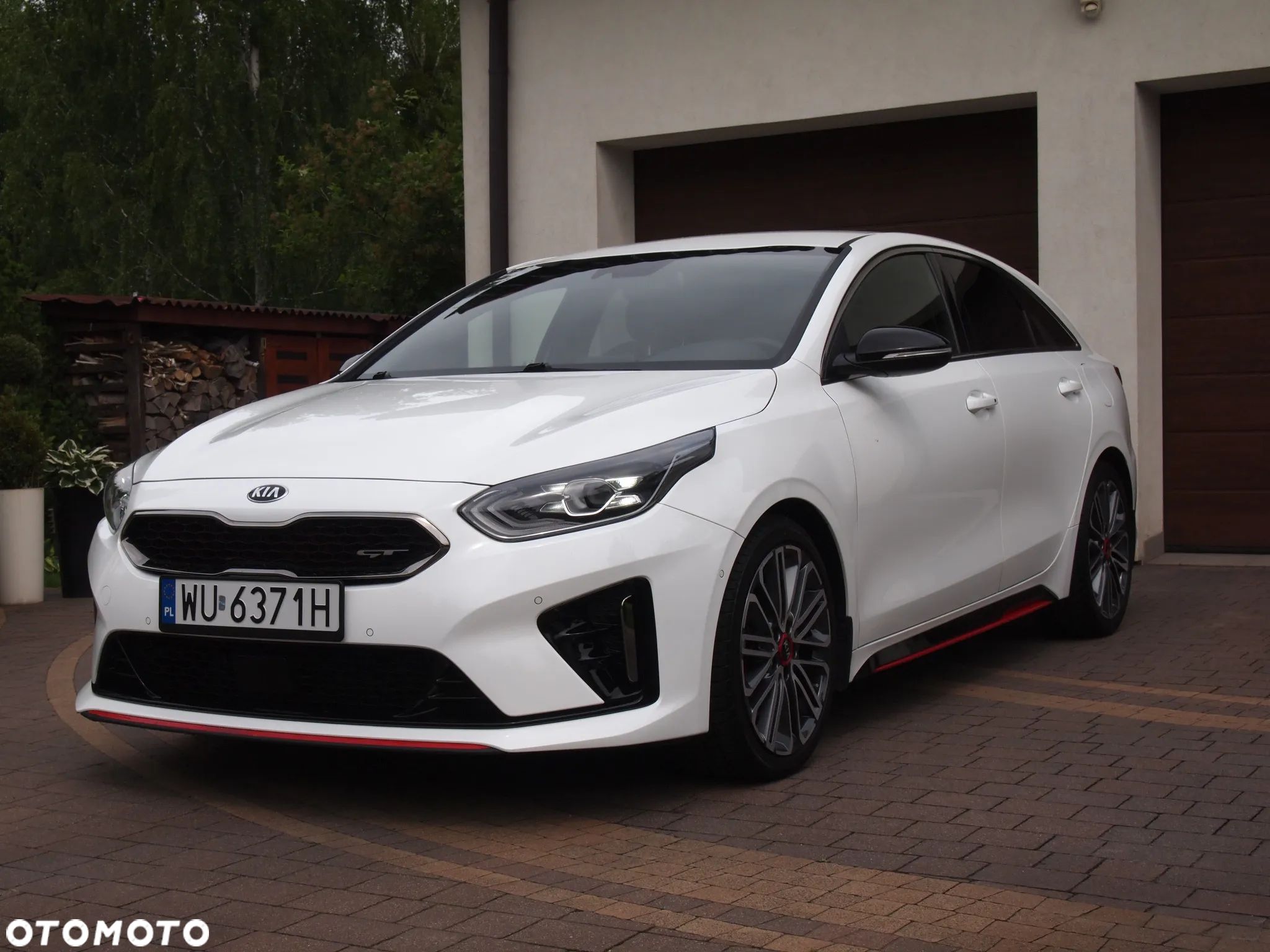 Kia ProCeed 1.6 T-GDI GT DCT - 1