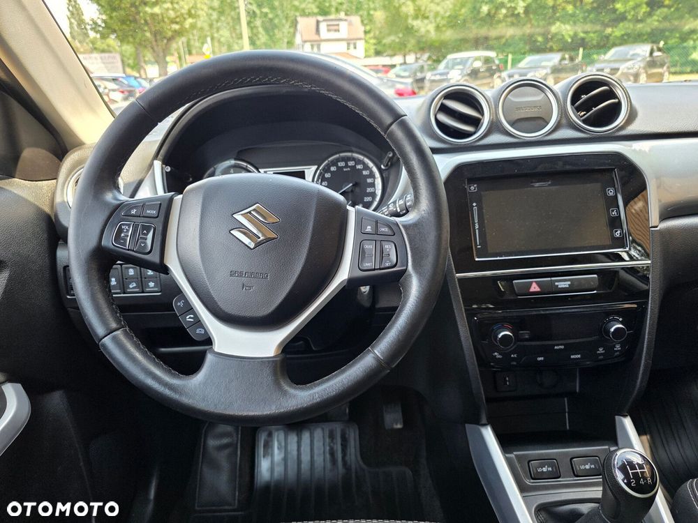 Suzuki Vitara - 12