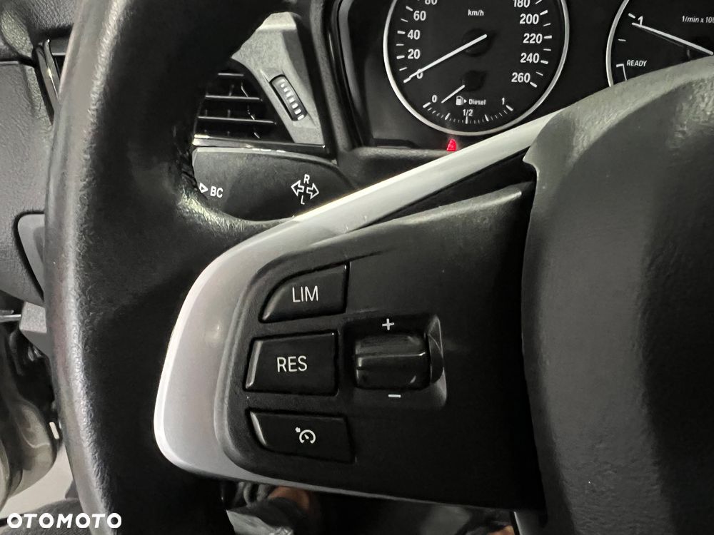 BMW Seria 2 218d Advantage sport - 35