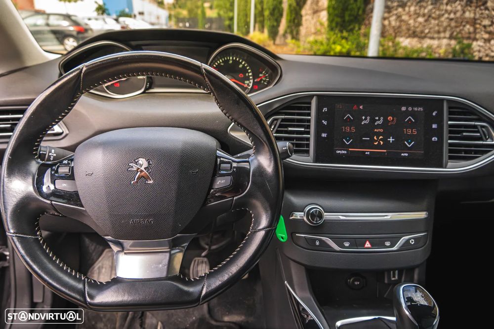 Peugeot 308 SW - 17