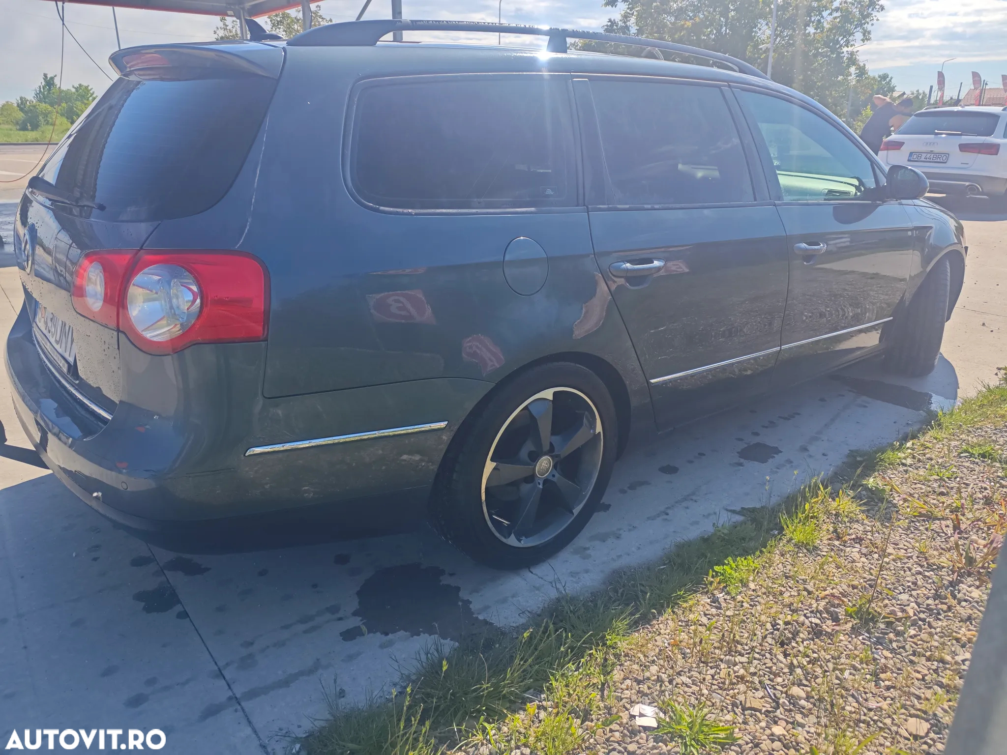 Volkswagen Passat Variant 2.0 TDI DPF DSG Highline - 4
