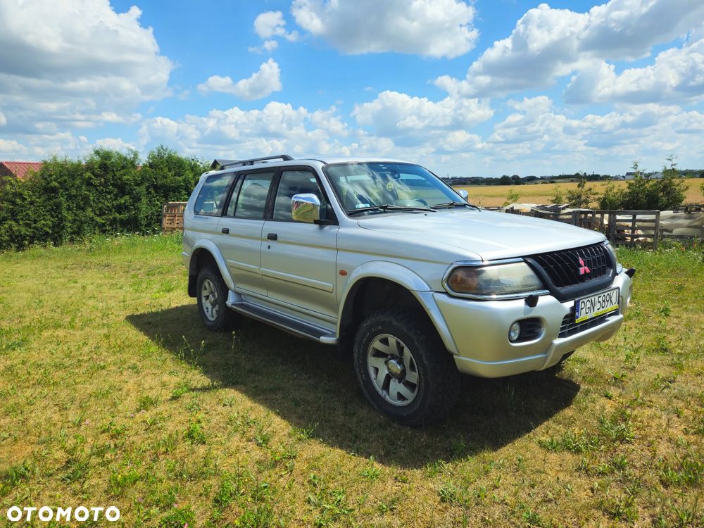 Mitsubishi Pajero Sport - 2