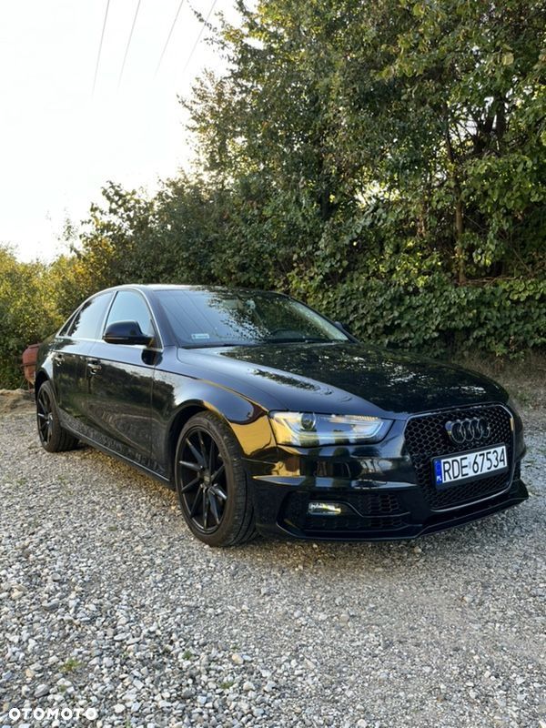 Audi A4 Limousine - 8