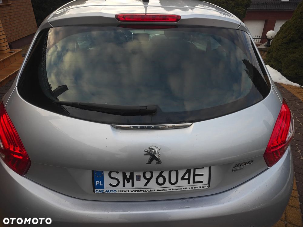 Peugeot 208 e-HDi 92 Stop&Start Allure - 18