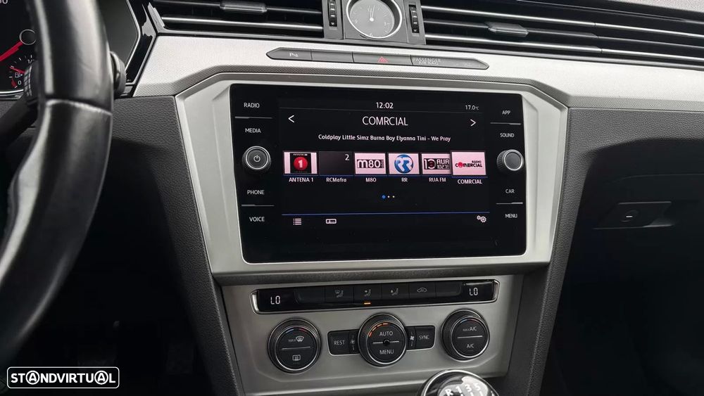 VW Passat 2.0 TDI Confortline - 12