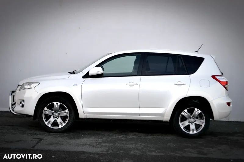 Toyota RAV4 2.2 D-4CAT 4WD Aut Executive - 6