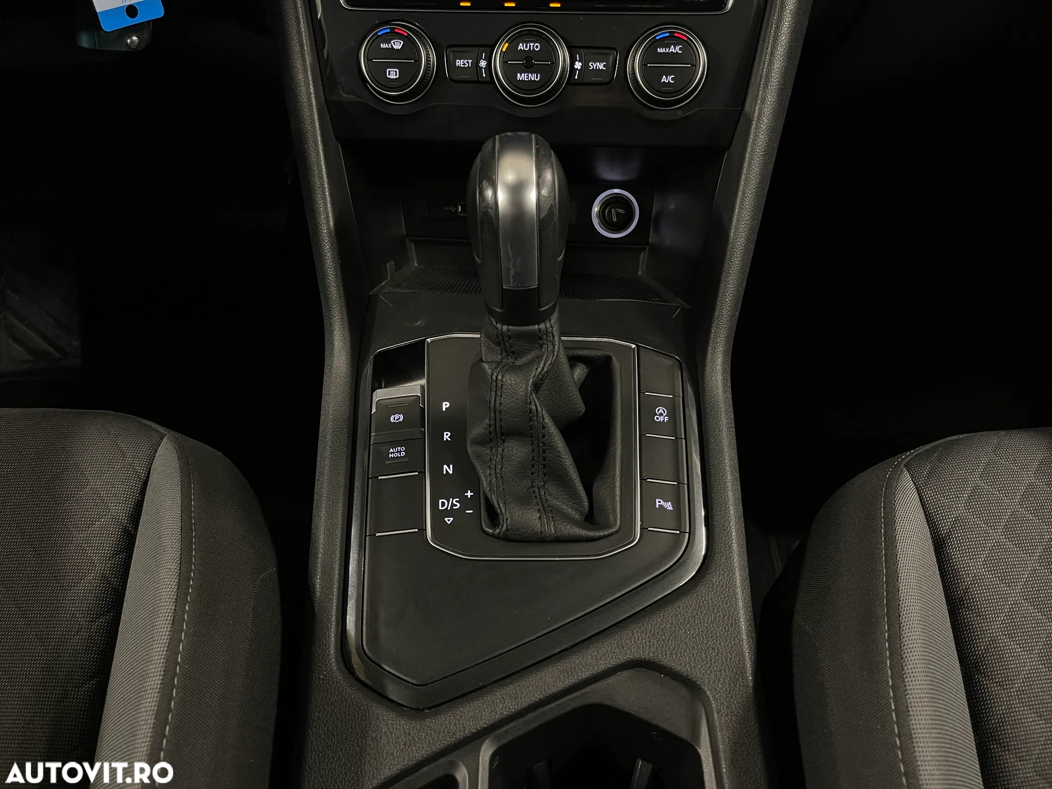 Volkswagen Tiguan 2.0 TDI DPF DSG Comfortline - 24