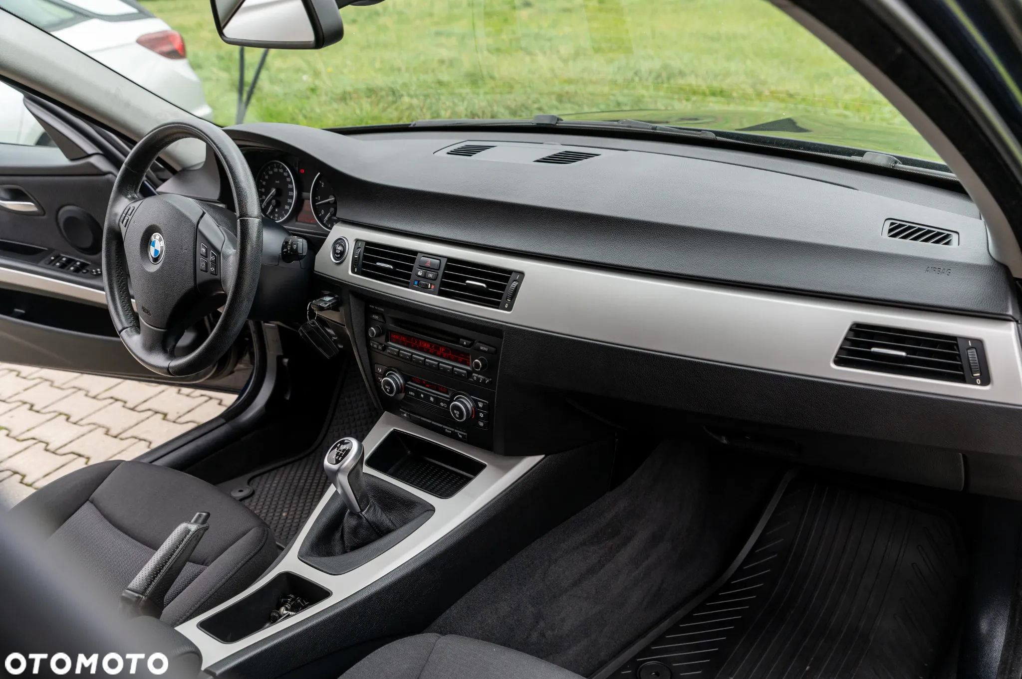 BMW Seria 3 318i - 20