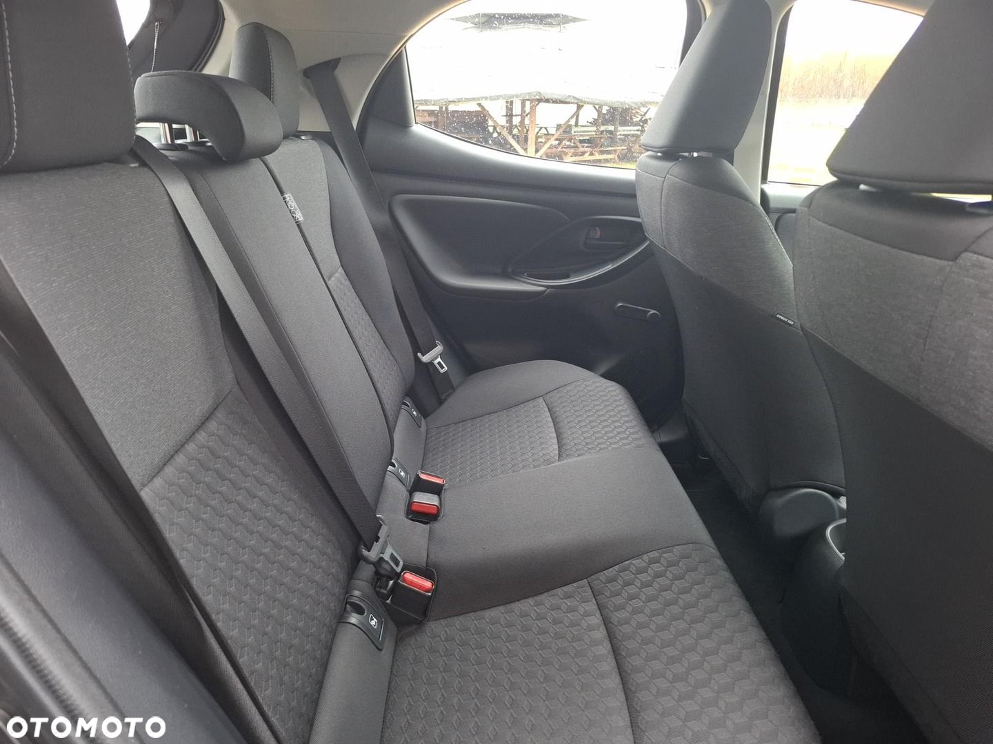 Toyota Yaris 1.5 Comfort CVT - 8