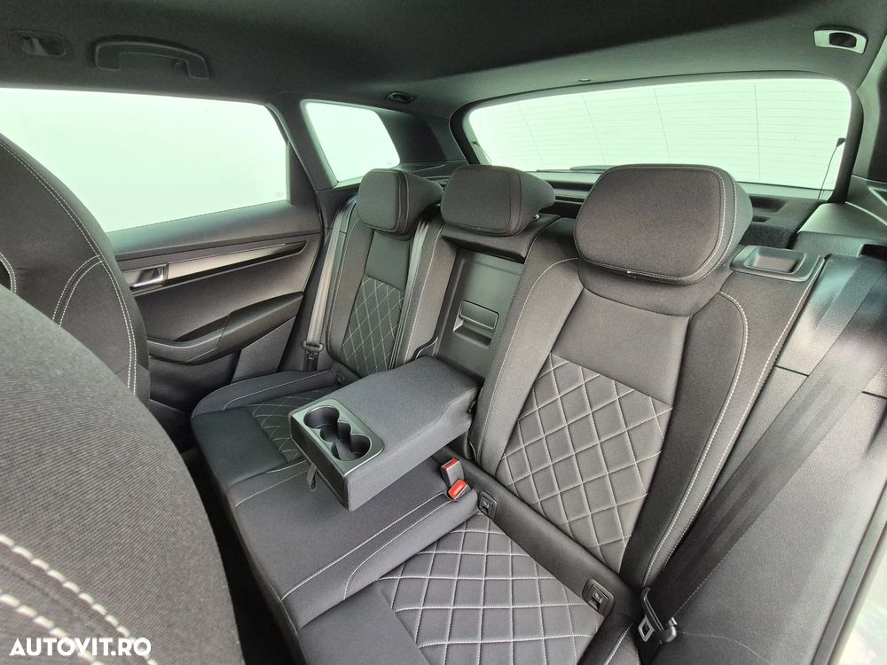 Skoda Karoq 2.0 TDI SCR 4x4 DSG Sportline - 11