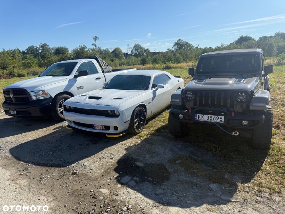 Dodge Challenger 5.7 R/T - 28