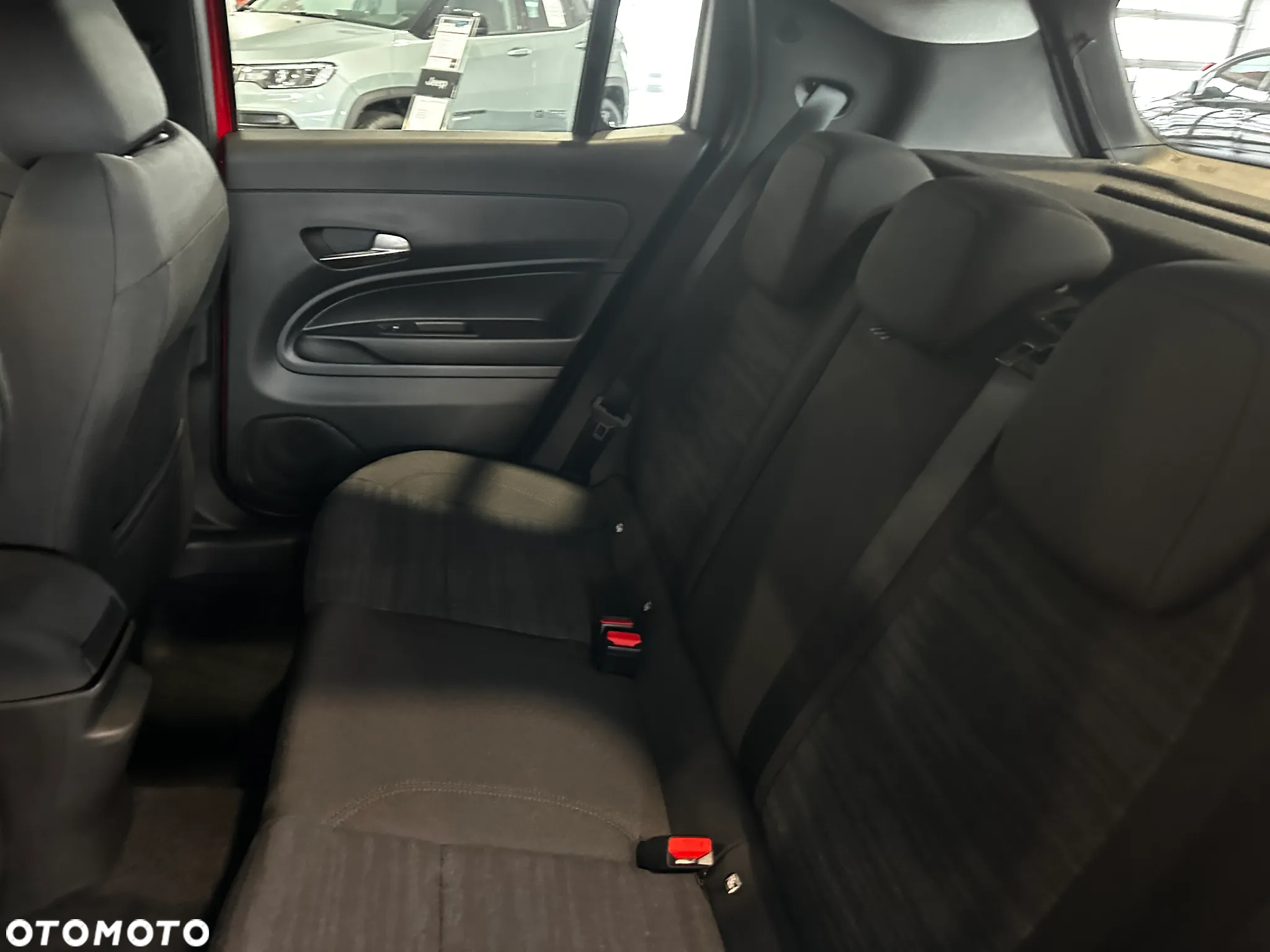 Jeep Avenger 1.2 GSE T3 Longitude FWD - 9