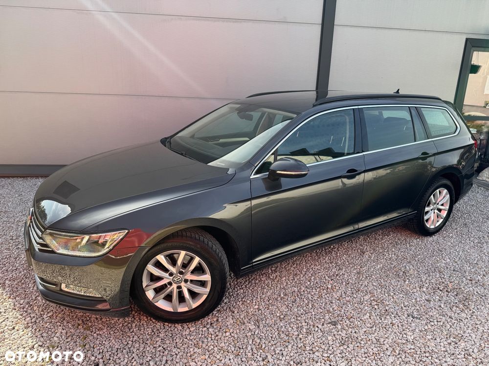Volkswagen Passat 2.0 TDI (BlueMotion Technology) Comfortline - 19